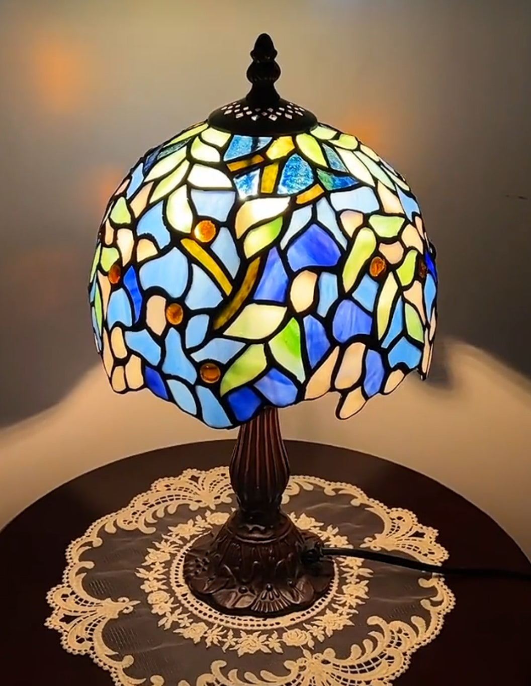 Classical 8" Blue Wisteria Style Tiffany Mini Table Lamp