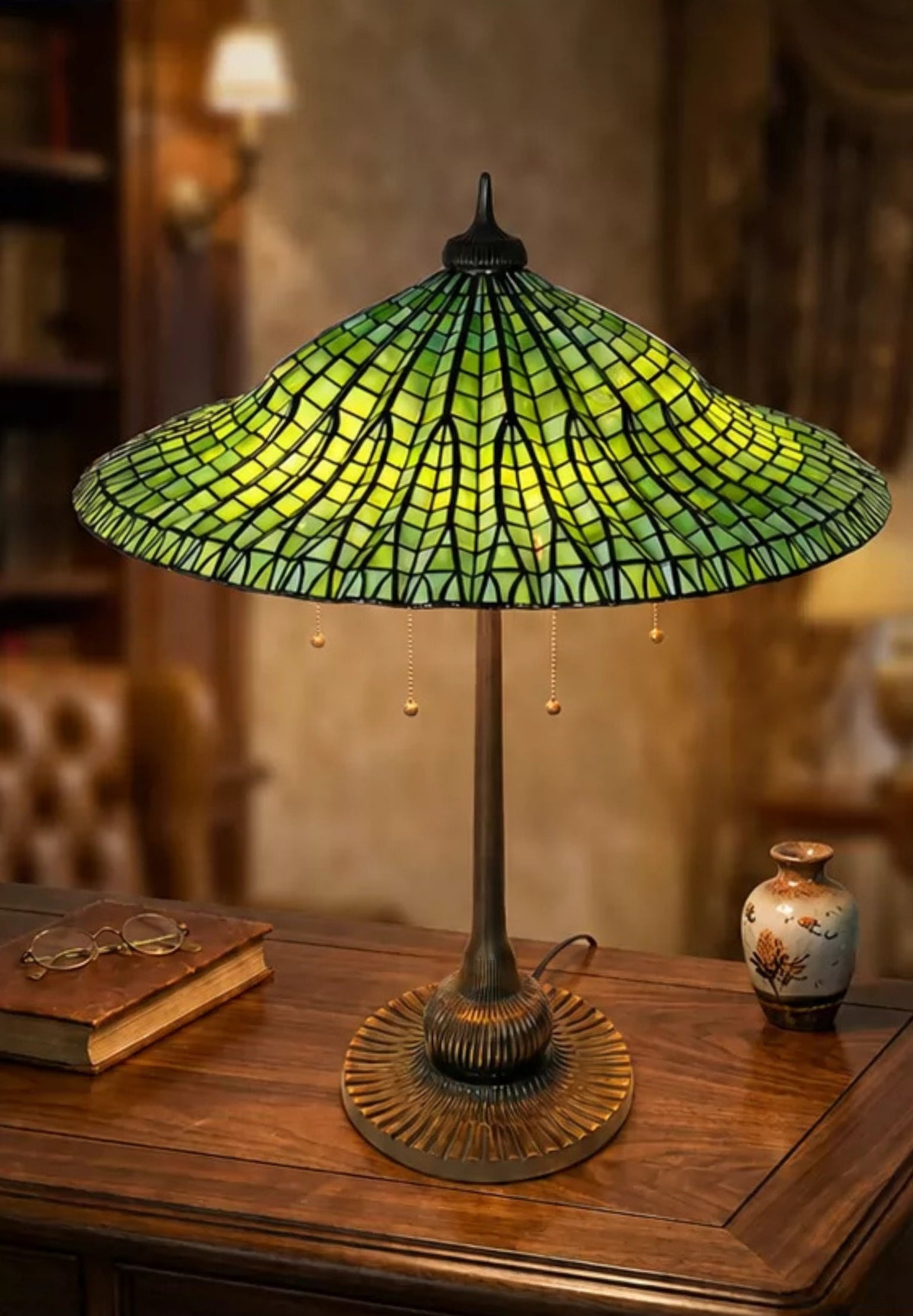 Joanne Tiffany Signature Collection Lotus Pagpda Table Lamp With Bronze Base