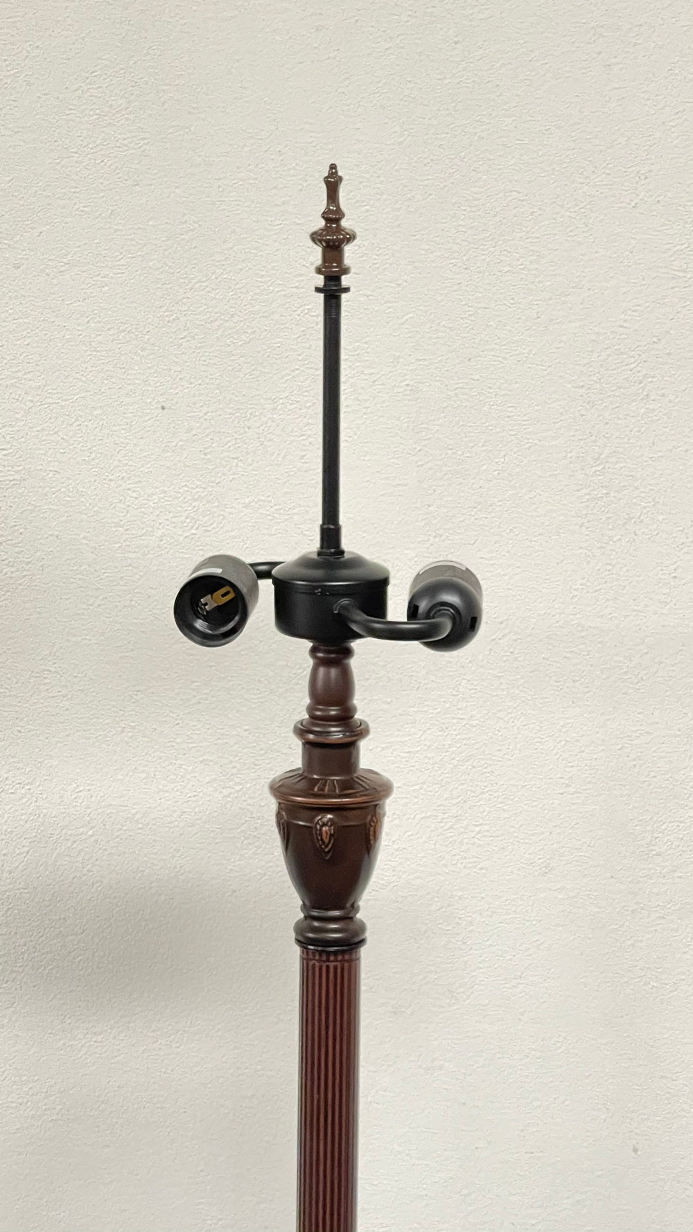 Antique Style Dual-Light Floor Lamp Base for 16"–22" Stained Glass Shades