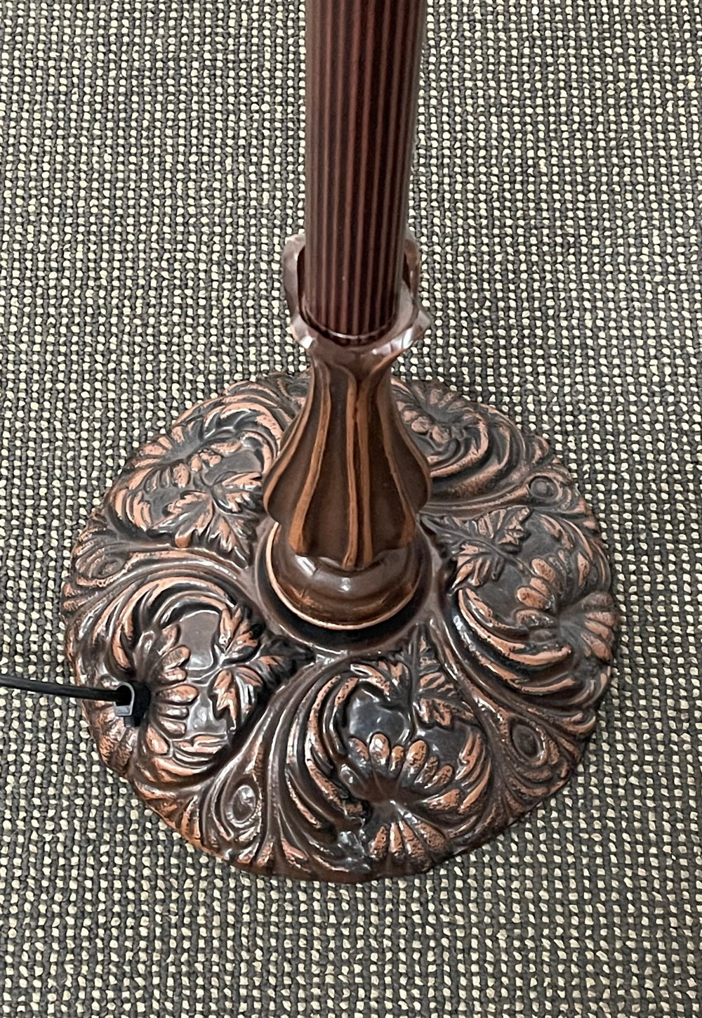 Vintage Style 2-Light Metal Floor Lamp Base  for 16"- 20" wide Tiffany Lamp shade