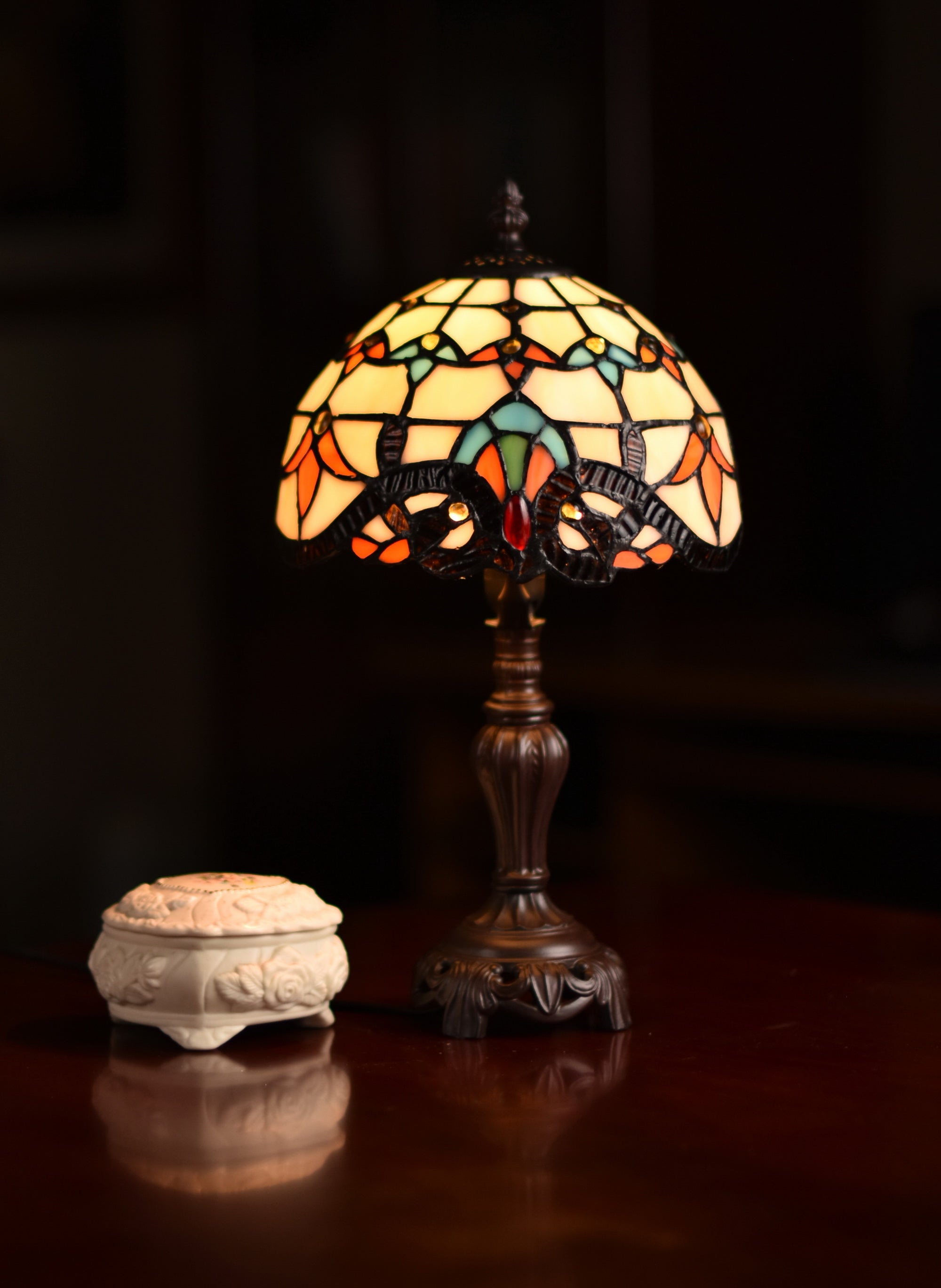 Stunning 8" Beige  Baroque Style Tiffany Mini Lamp