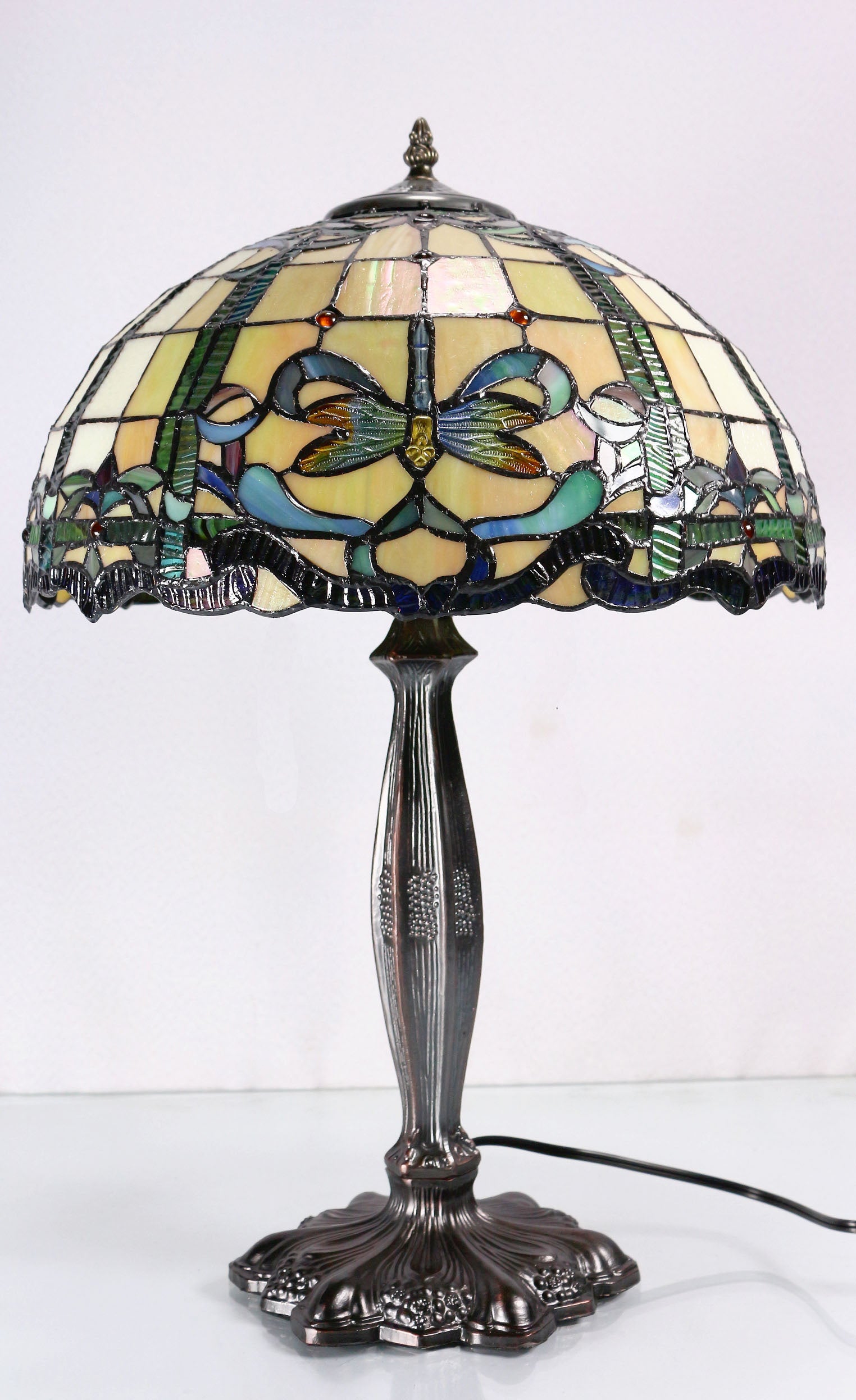 16" Poshe Dragonfly  Tiffany Table Lamp  with Art Décor Base