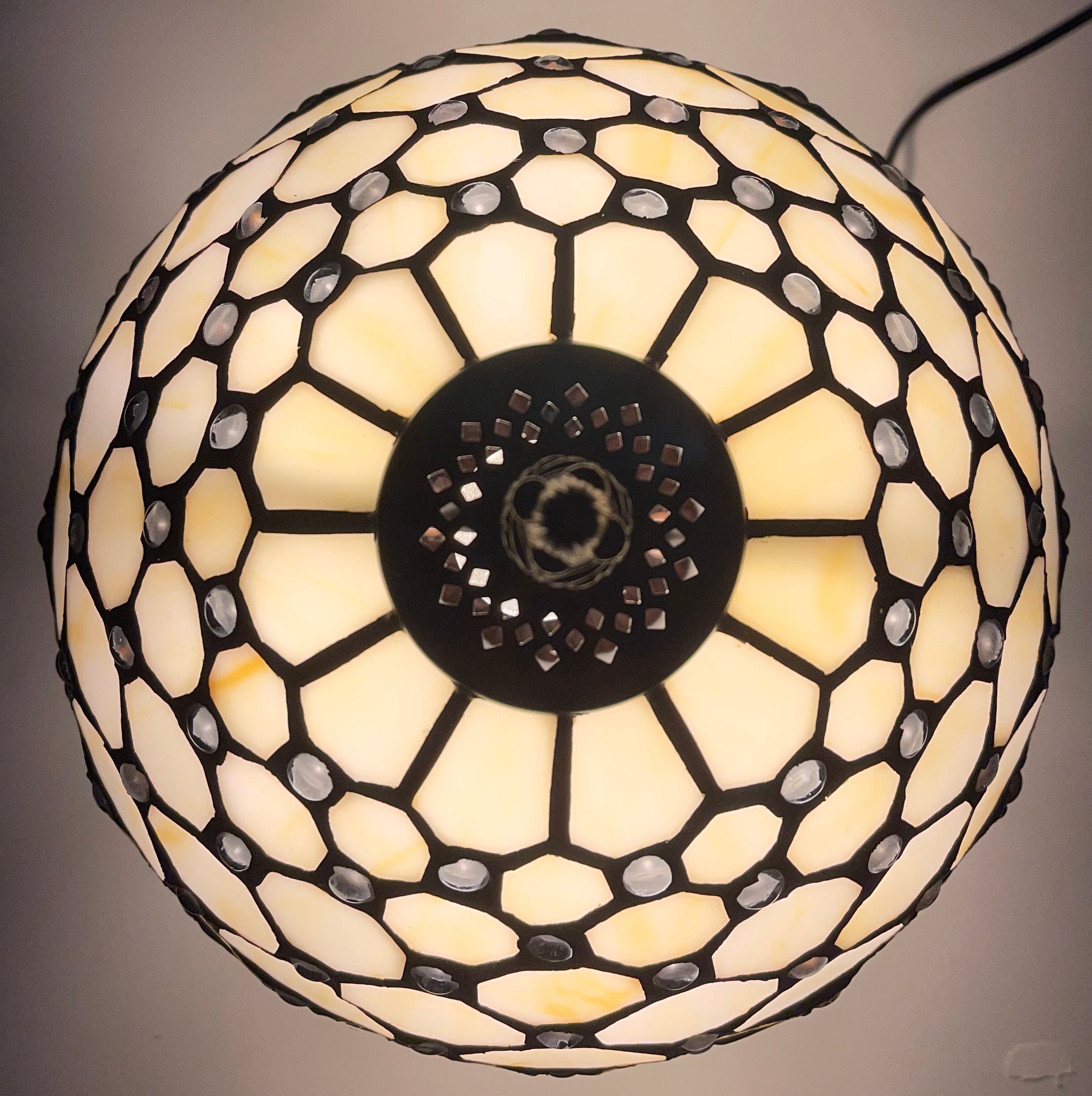 Elegant 10" Tiffany Bedside Lamp Cream Stained Glass Crystal Bead Style Table Reading Lamp