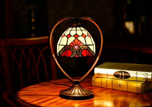 Baroque  Tiffany Style Stained Glass Table Lamp with Heart-shaped Metal Base