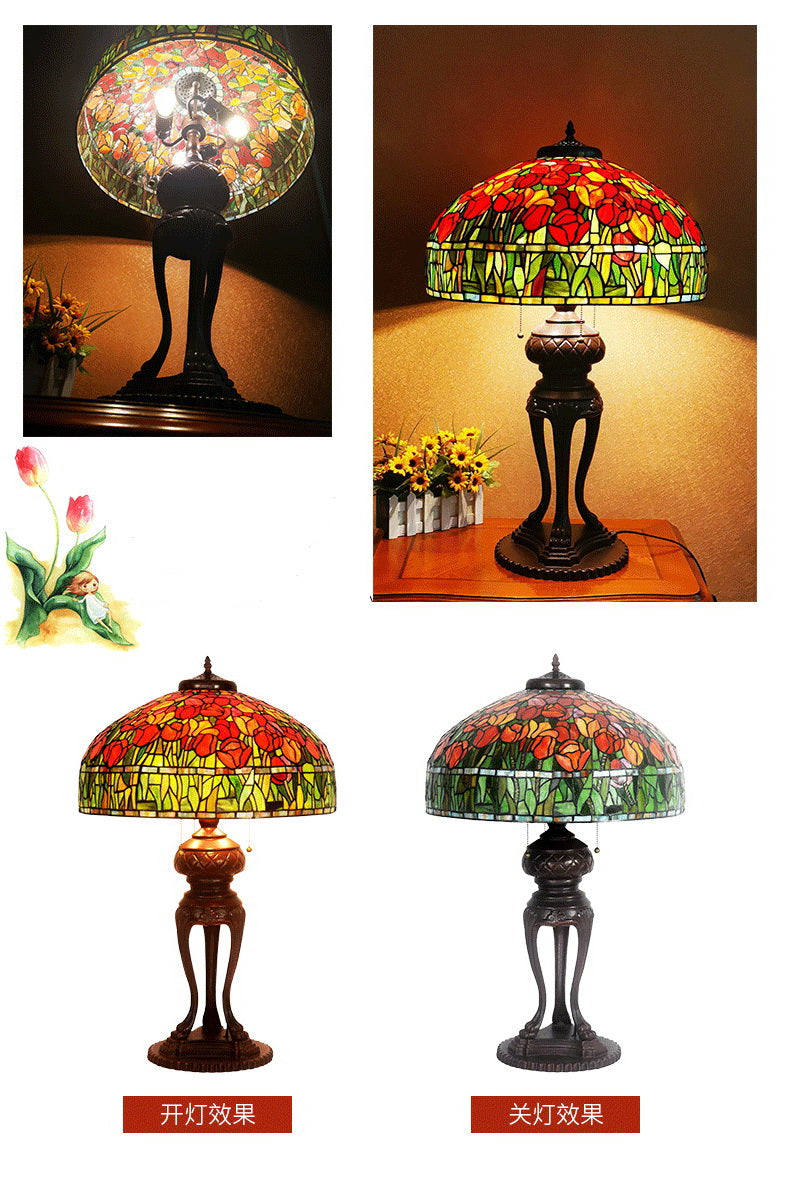 Huge 20 inches Wide Tiffany Reproduction Traditional Red Tulip Table Lamp