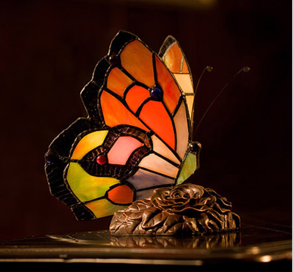 Stunning Red Butterfly  Tiffany Leadlight Stained Glass Art Deco Accent Lamp