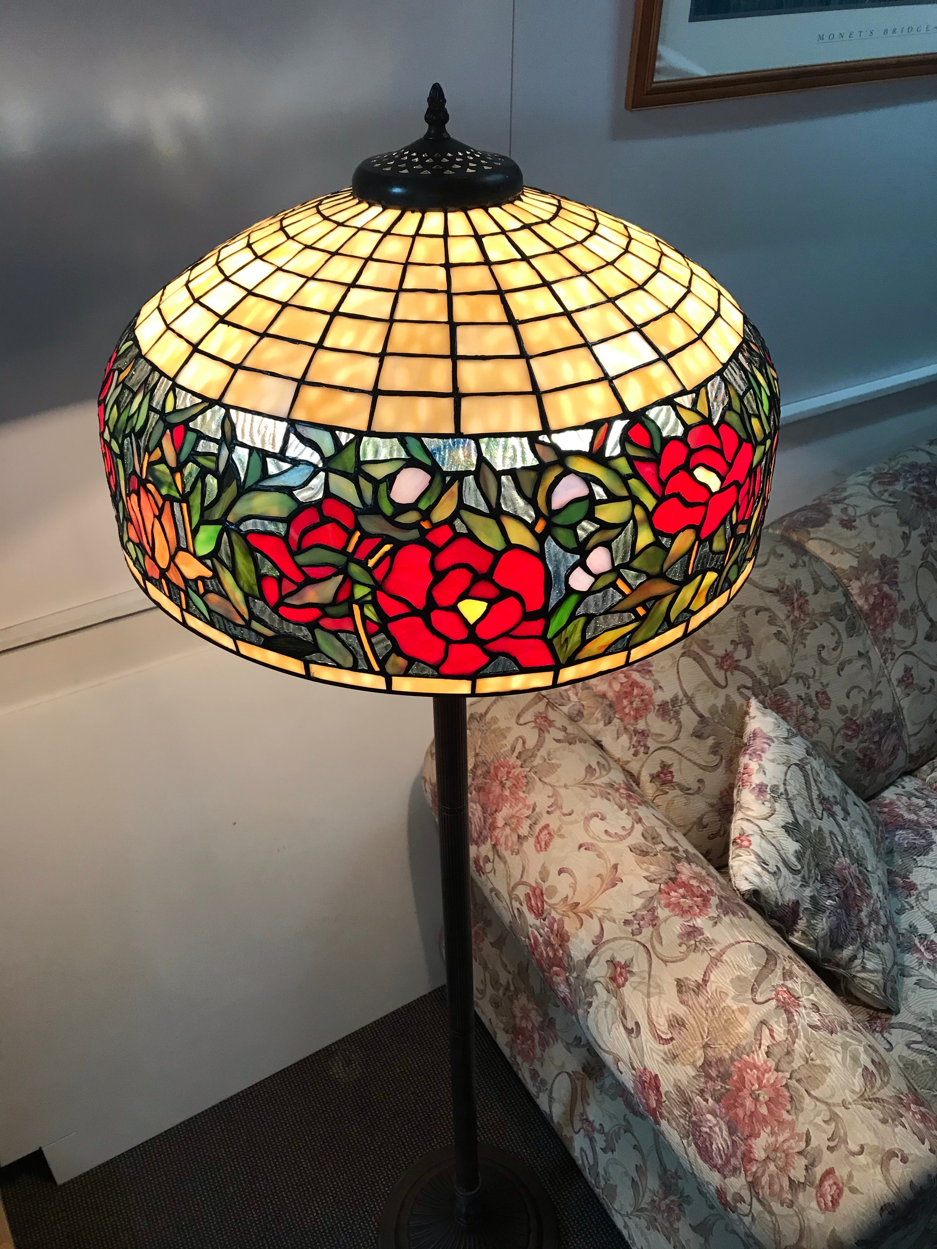 Limited Editon Hugh 20" Flower Style Leadlight Tiffany Floor Lamp
